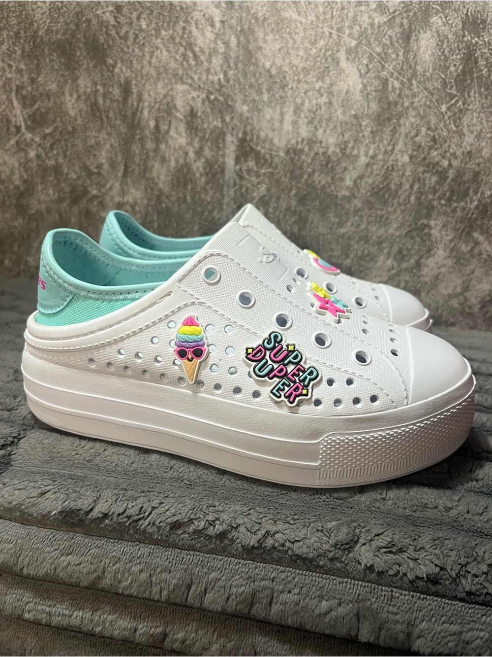 Sketchers Kids White Slip-On Platform Shoes with Mint Lining and Fun Charms